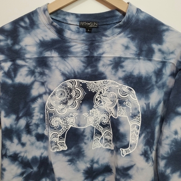 𝅺FIFTH Sun Boho Elephant Tie Dye Crop - Picture 2 of 10